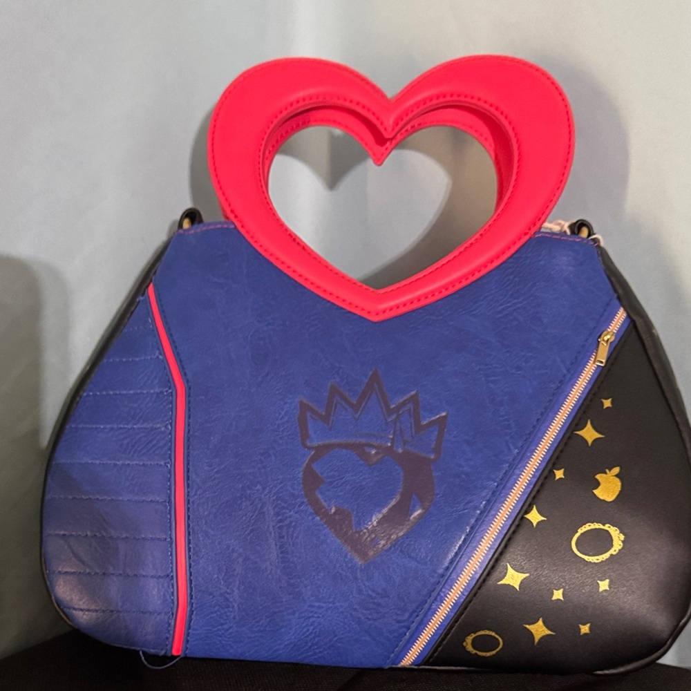 Loungefly Descendants Eve  Heart-Handle Crossbody Bag